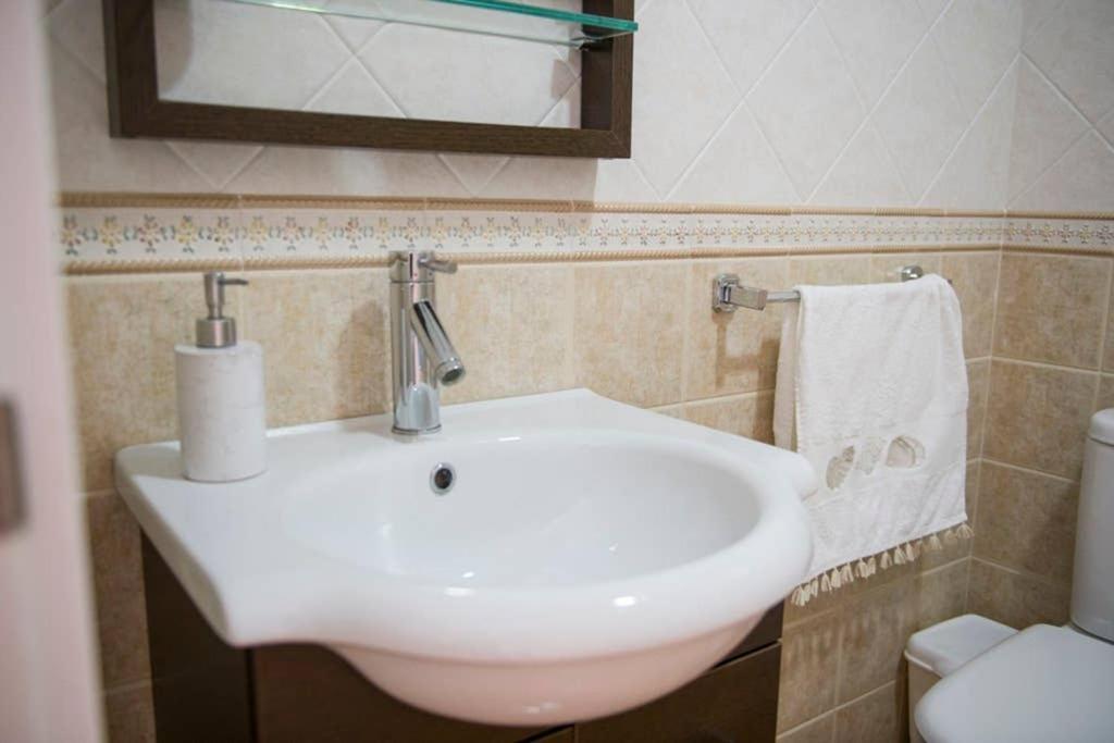 Precioso Apartamento Frente Al Mar Santa Pola Exteriör bild